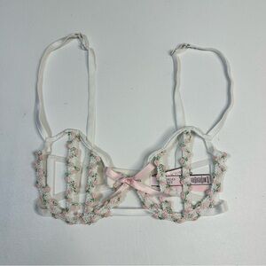 New! Victoria’s Secret floral lingerie bra